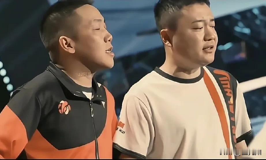 逍遥跟掘开，这对JJ斗地主冠军杯历史上最强的组合现在也只剩下了表面的体面。其实从