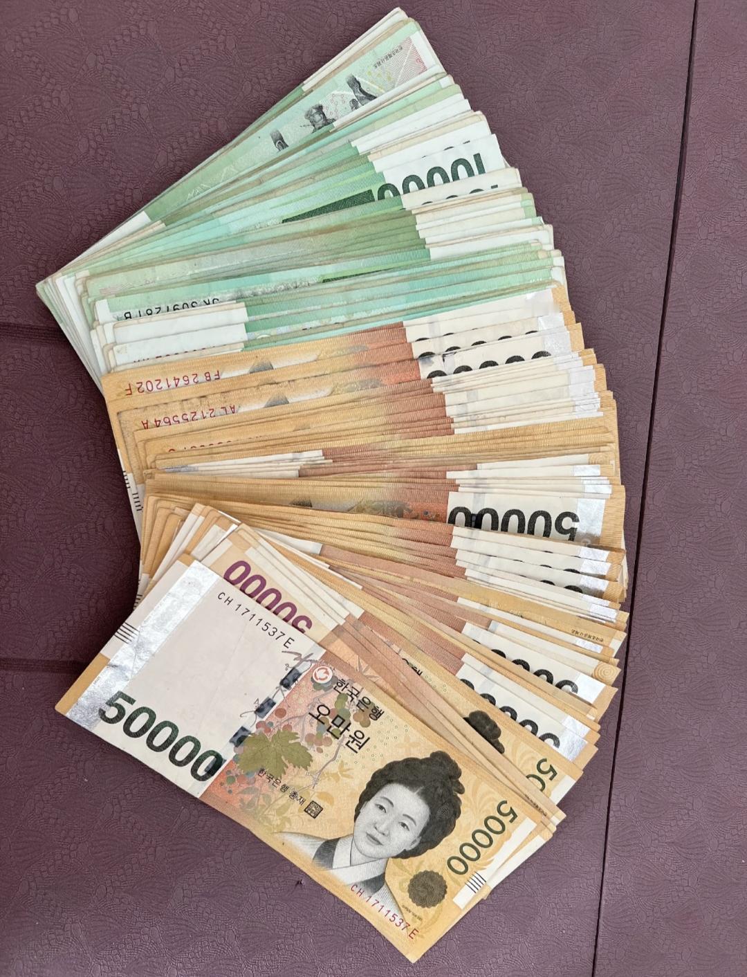 韩国月薪1.9万vs中国1.1万，网友炸锅：真相竟是……最近有韩国朋友问