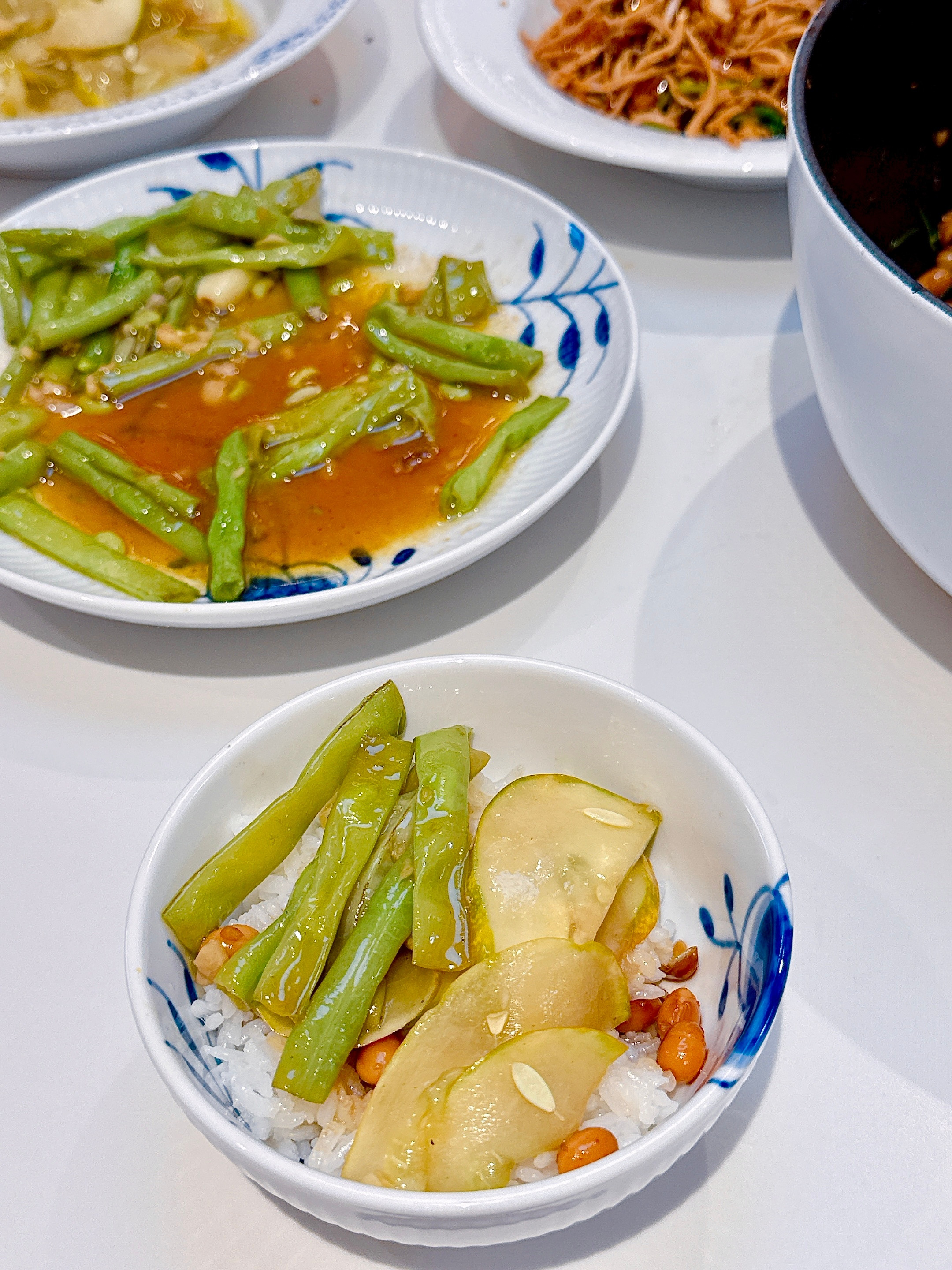 豆角黄瓜妈妈种的好吃啊