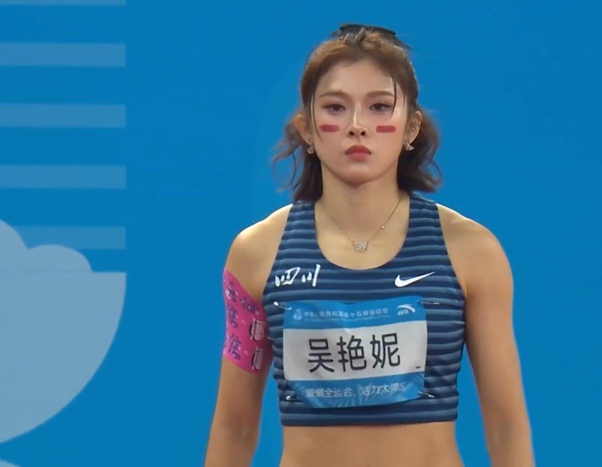 女子100米跨栏，吴艳妮遗憾丢金，夏思凝进步明显全运会女子百米跨栏决赛火热进行