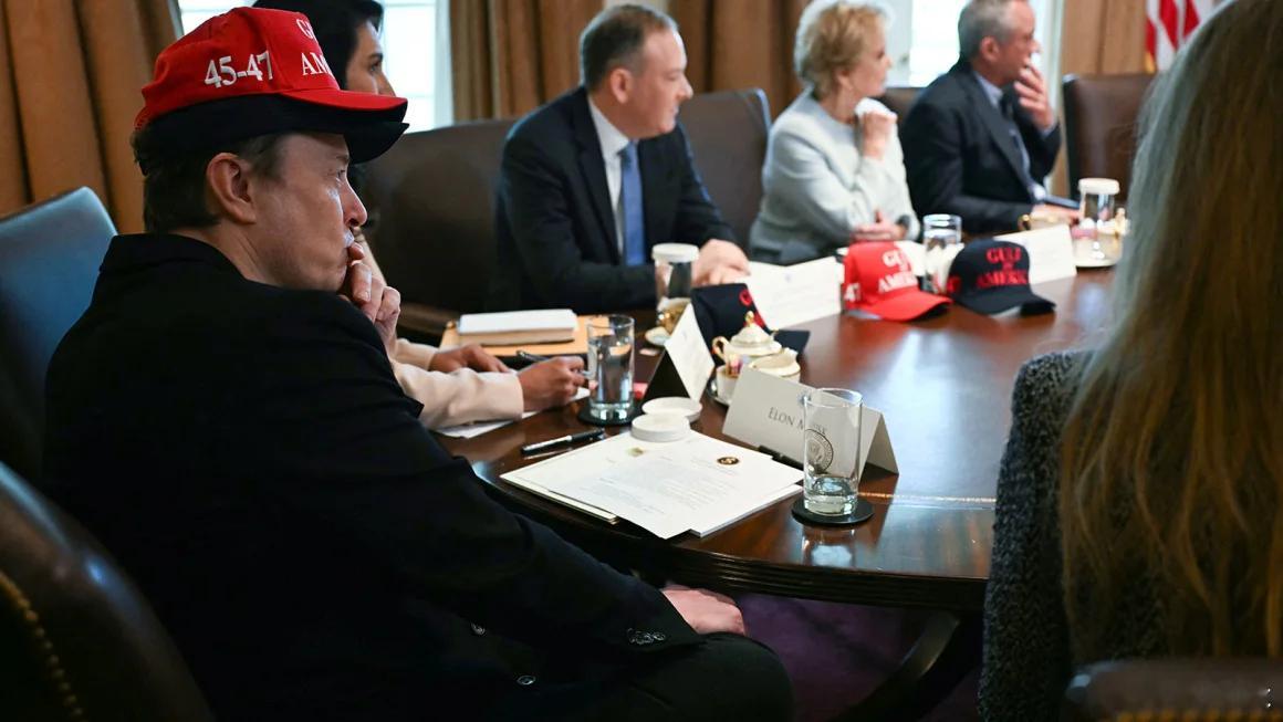 【特朗普内阁对马斯克的友好告别——与他动荡的任期形成鲜明对比】CNN—在可能是他