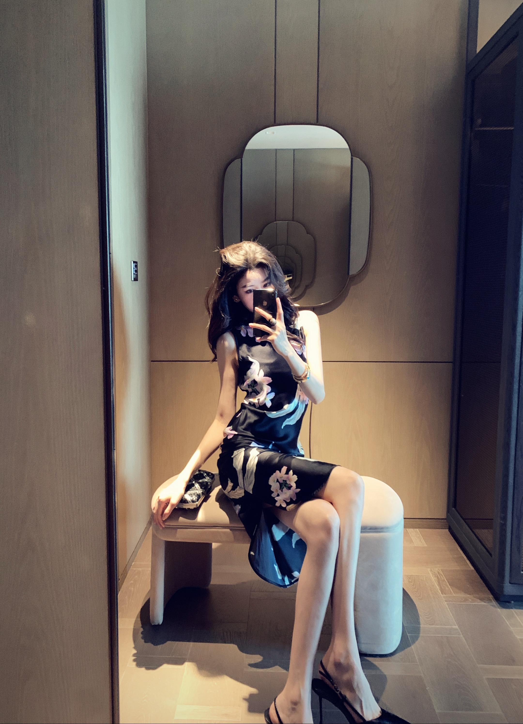 媚 明媚的媚 妩媚的媚