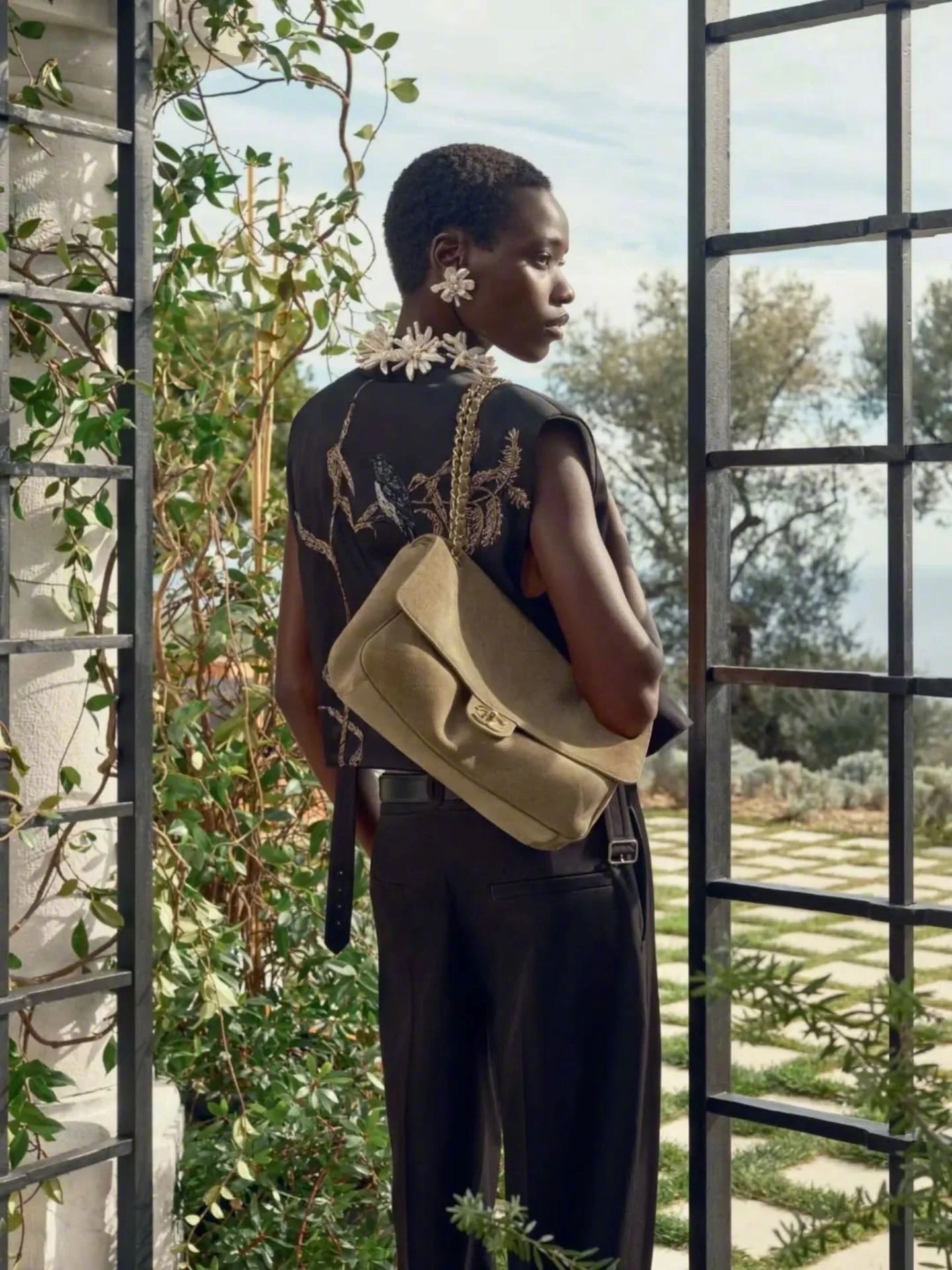 香奈儿新任创意总监MatthieuBlazy选择了CocoChanel位于地