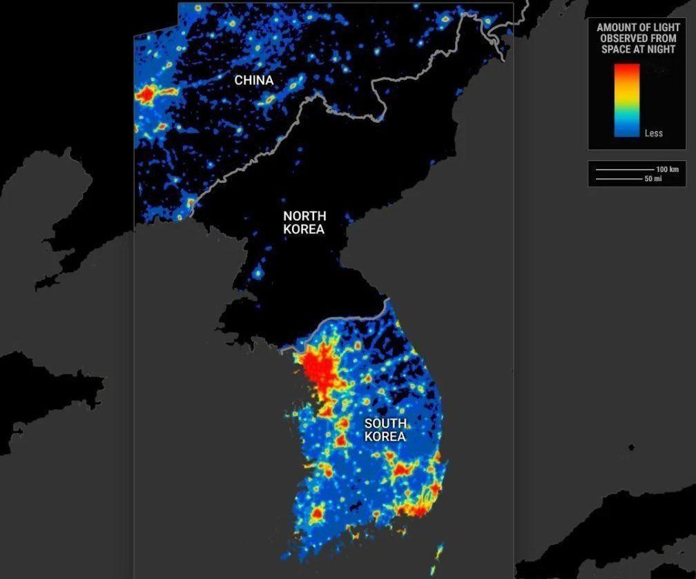 朝鲜半岛及周边区域的夜间灯光卫星图