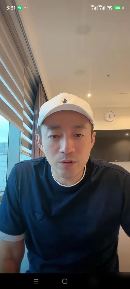 汪小菲这盘生意，眼看要凉，马筱梅一进场，直播间立马活了。账号一封，麻六记月