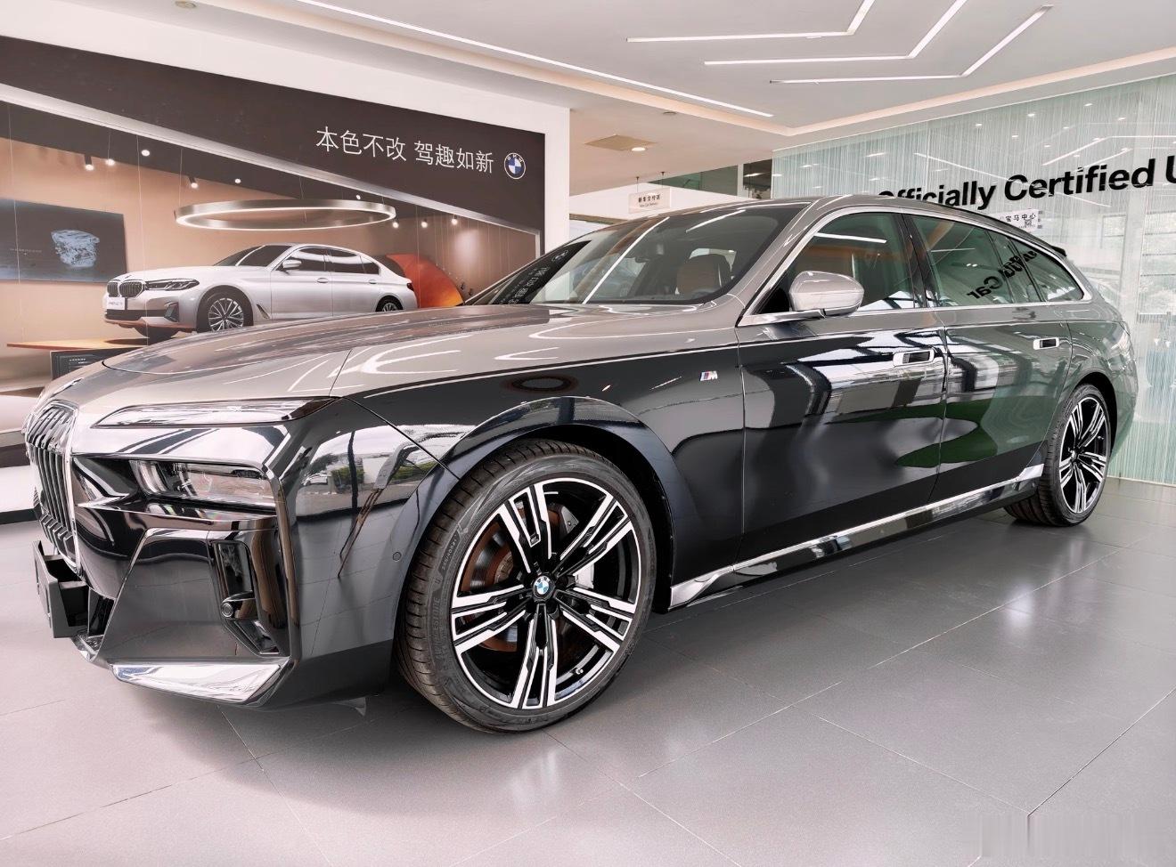 百万预算买什么M3旅行740旅行不香吗？等一下再说一遍740有旅行车？有啊，你不