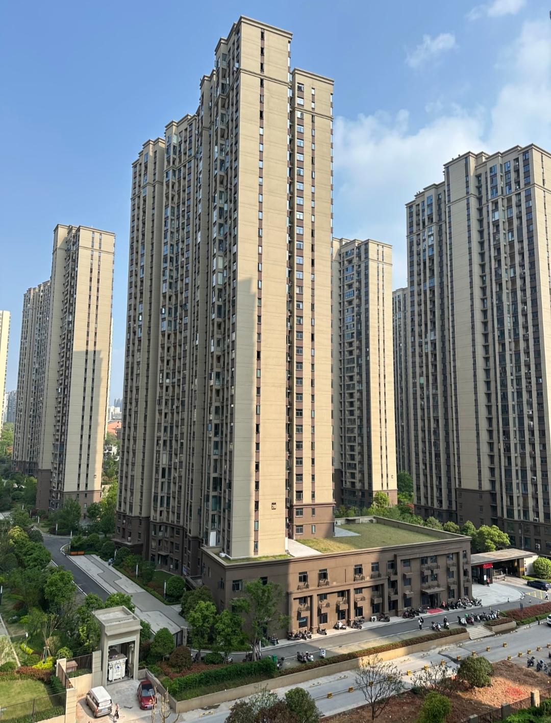 我把我30岁女儿的，飞行员男朋友搅黄了女儿谈了个一年的飞行员男朋友，元旦带回家