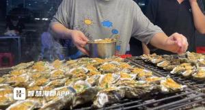 台风过后海滩遍地生蚝，这场景简直太诱人了！就像之前台风“韦帕”过境后，深汕特别合