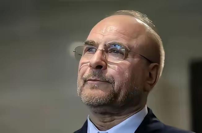 伊朗背后果然有高人，直接抛出了一个让人意想不到的举动​伊朗放着美国不追责，反倒