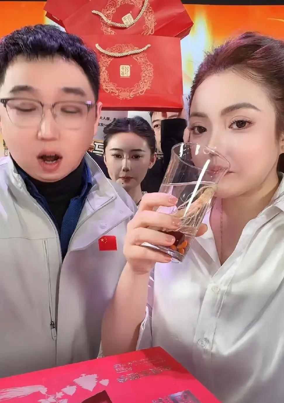 直播带货现在太火了，但火过头就容易出问题。辛巴的徒弟蛋蛋，去年卖了150亿，绝对