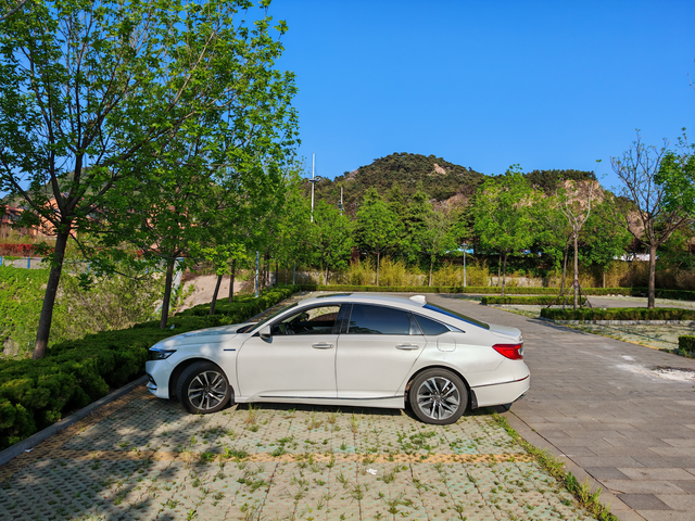 原厂的才是最好的！自己乱改白亏几千块10代雅阁锐领版，人生第一台车。刚买的时候