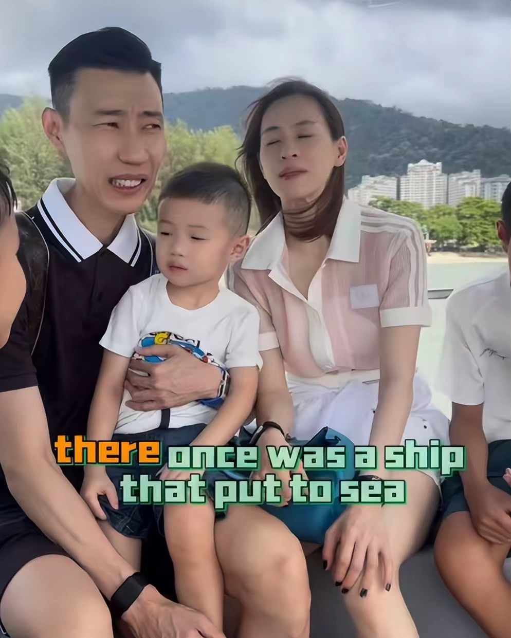 李宗伟带一家度假，包游艇出海，妻子很美，他体重不到百斤