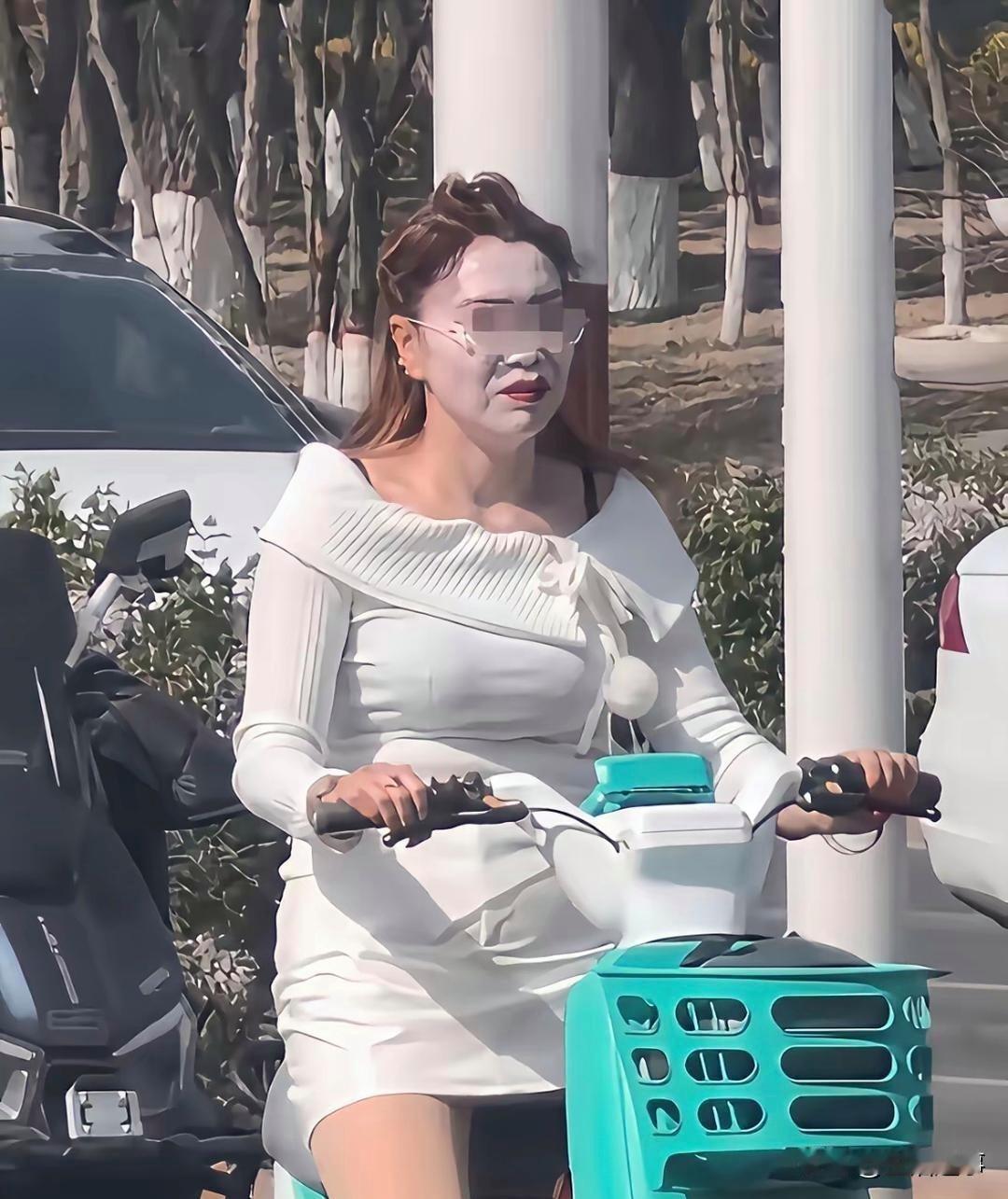 怎么怪怪的