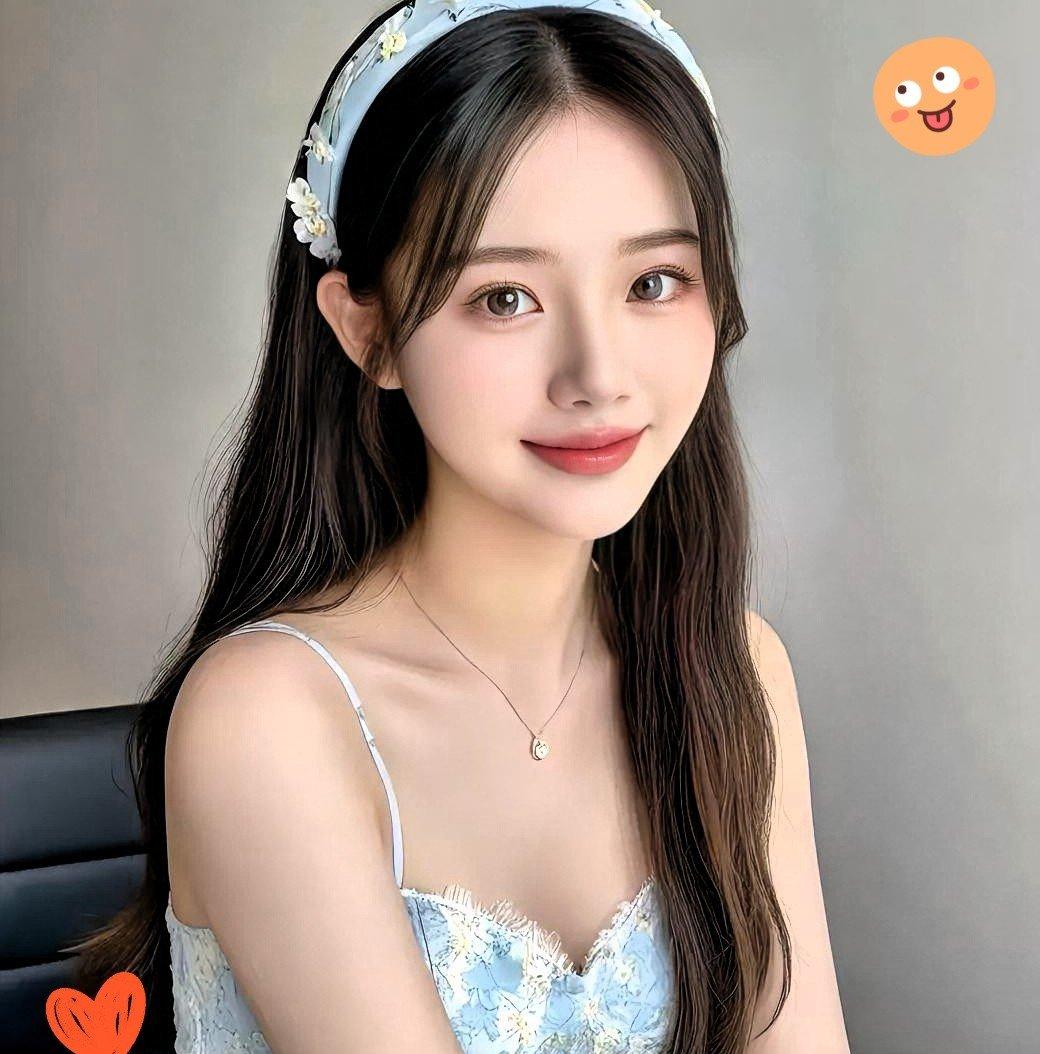 22岁的景珊，一个在武汉街头美甲店讨生活的姑娘，攥着工资想好好过日子，谁能想到，