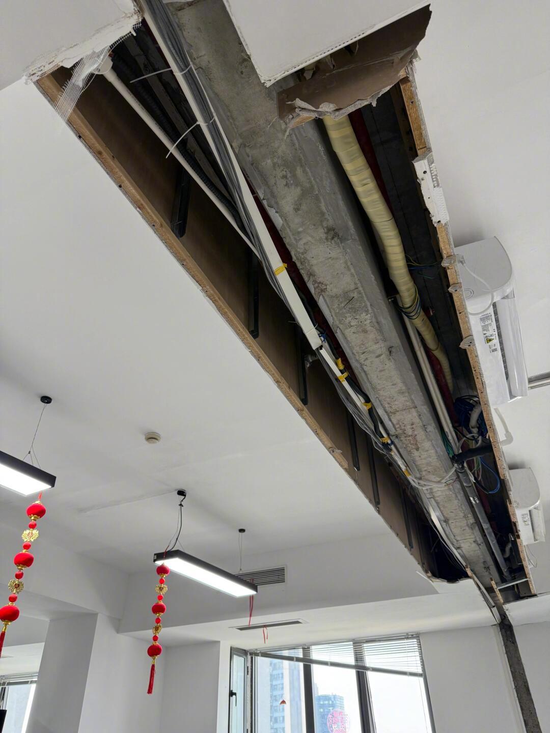 办公室走的是战损风职场那些事职场生存法则​​​