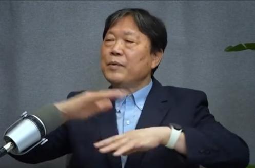 “美国被彻底打败！”这个韩国专家太敢说了！他表示如果美国把所有军事力量都集结起来