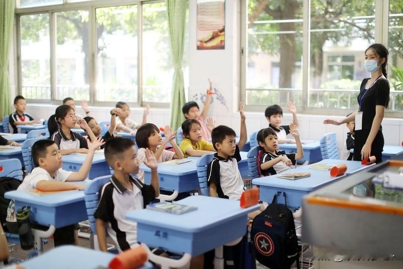 托管太难了，一个8年级的学生说要把我微信注销掉，一句话把我搞懵。一气之下，我