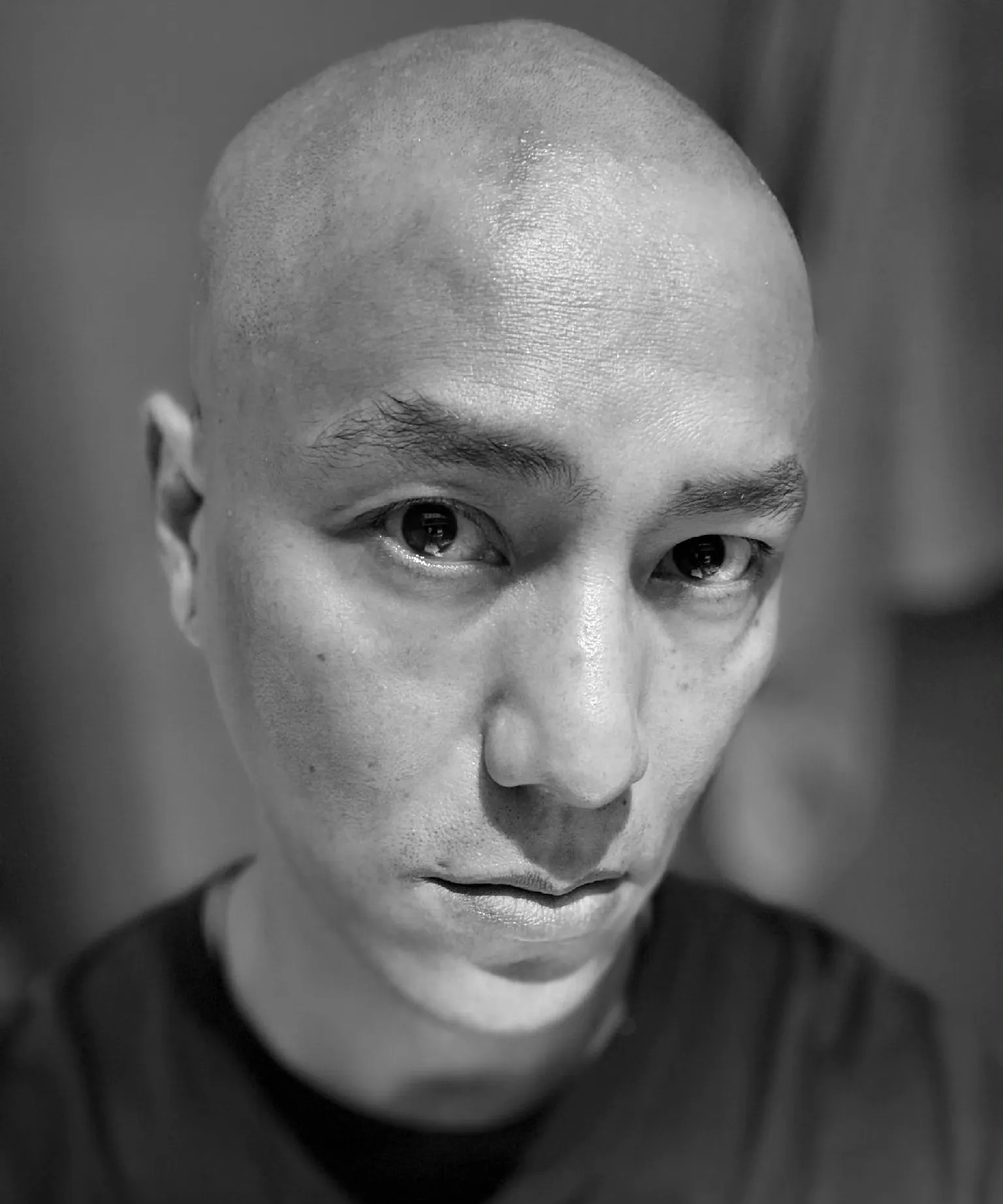 我的天！！陈坤这是怎么了，怎么突然给自己搞成这样了！我还停留在他演《龙门