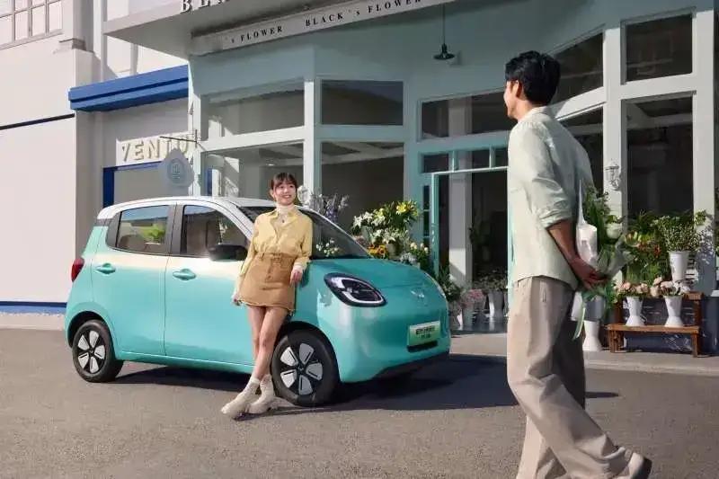 赤裸裸的现实来了，加满50升油箱：美国：约需370元人民币！日本：约需4