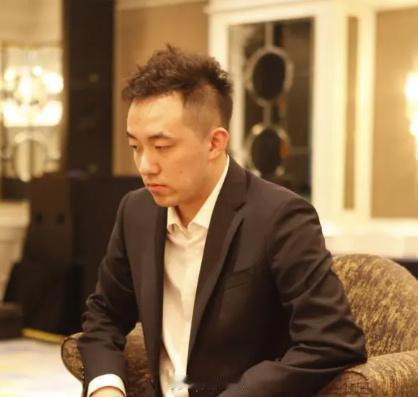 三个三三摘桂冠，一行楷文铭春兰围棋恭喜中国杨楷文夺得第15届春兰杯（2-1胜