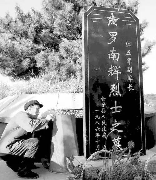 1931年，中共川东特委军委书记被捕，敌人还没用刑，他就招了，为了试探他，敌人又