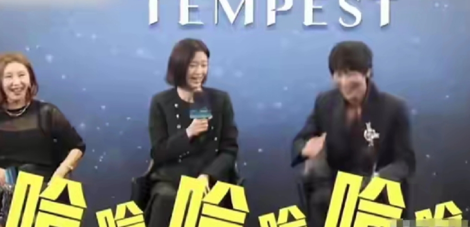 如今仍故作镇定、佯装搞笑的全智贤，毫无悔意，面对品牌解约一事，仍狡辩称广告拍摄只