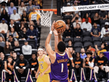 NBA季前赛: 布克24分7助攻, 太阳103-81战胜湖人