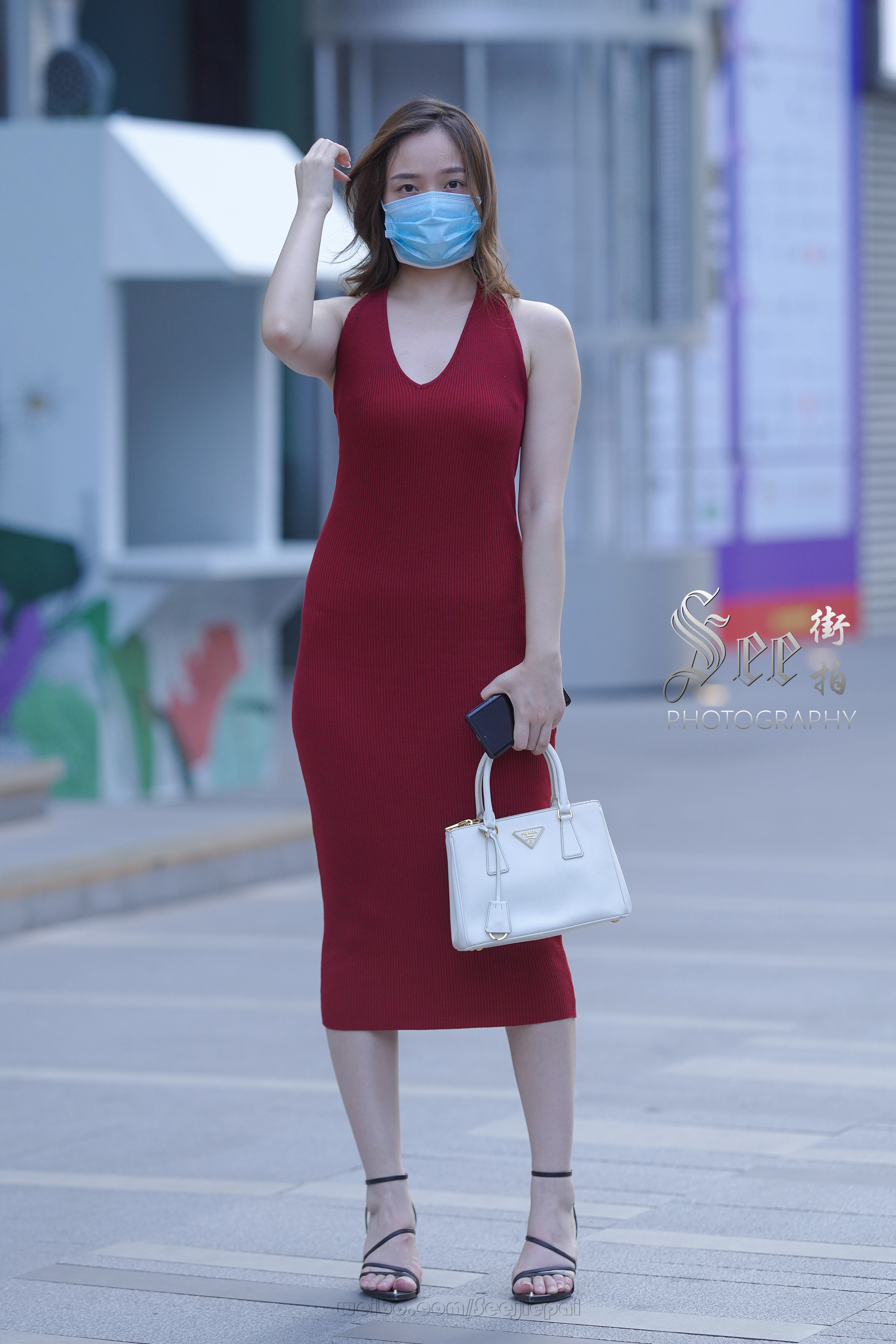 红色针织裙，亮眼时尚~~​​​