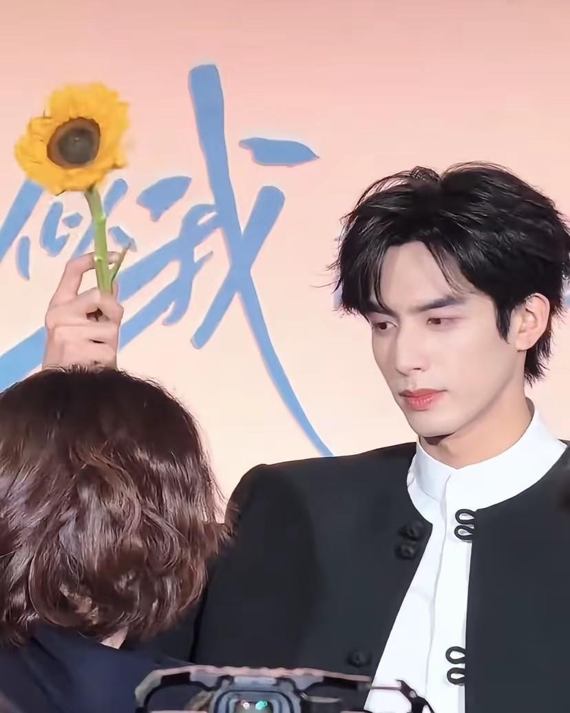 我听说，娱乐圈最真的东西，往往藏在“已结束”之后。宣传期一过，两人立刻“拆伙”