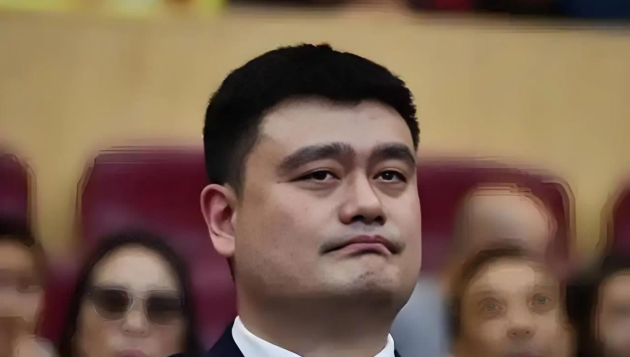 男篮夺得亚洲杯的亚军，到底打了谁的脸？姚明作为球员是非常成功的，但作为篮协的