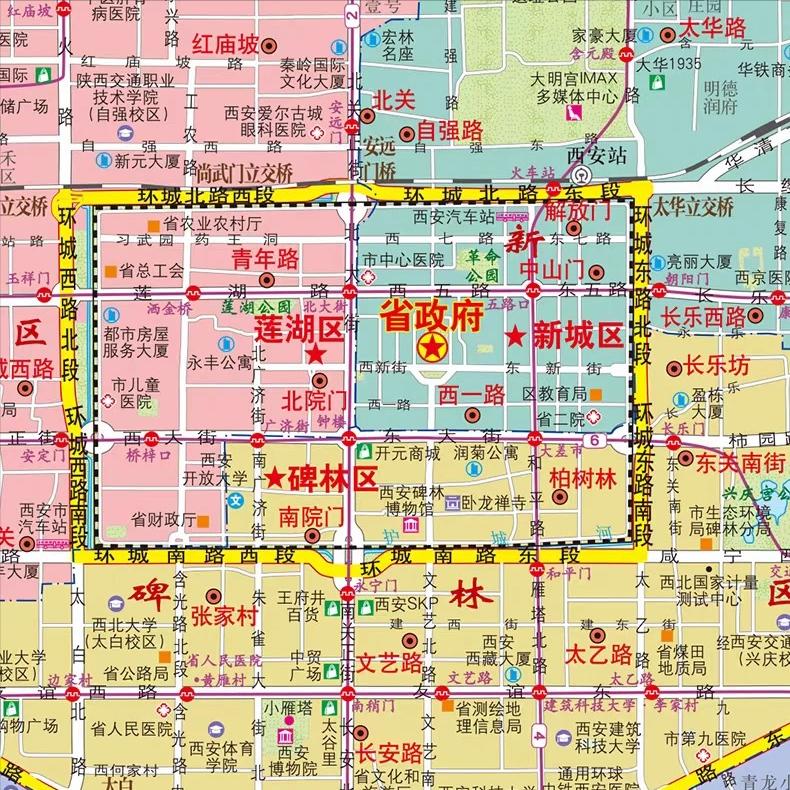 你看西安这张图，城墙内较肥的钟楼商圈，硬是被碑林、新城、莲湖三家给分了。这其