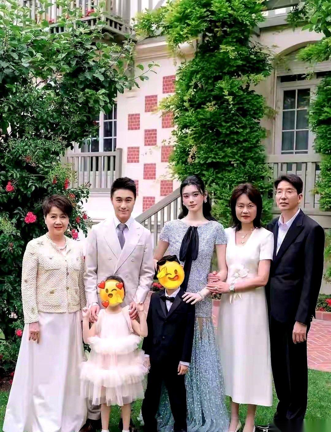对着豪门婆婆，一声称呼的背后，藏着婚姻的底牌。看看奚梦瑶和张嘉倪的路径，答案写