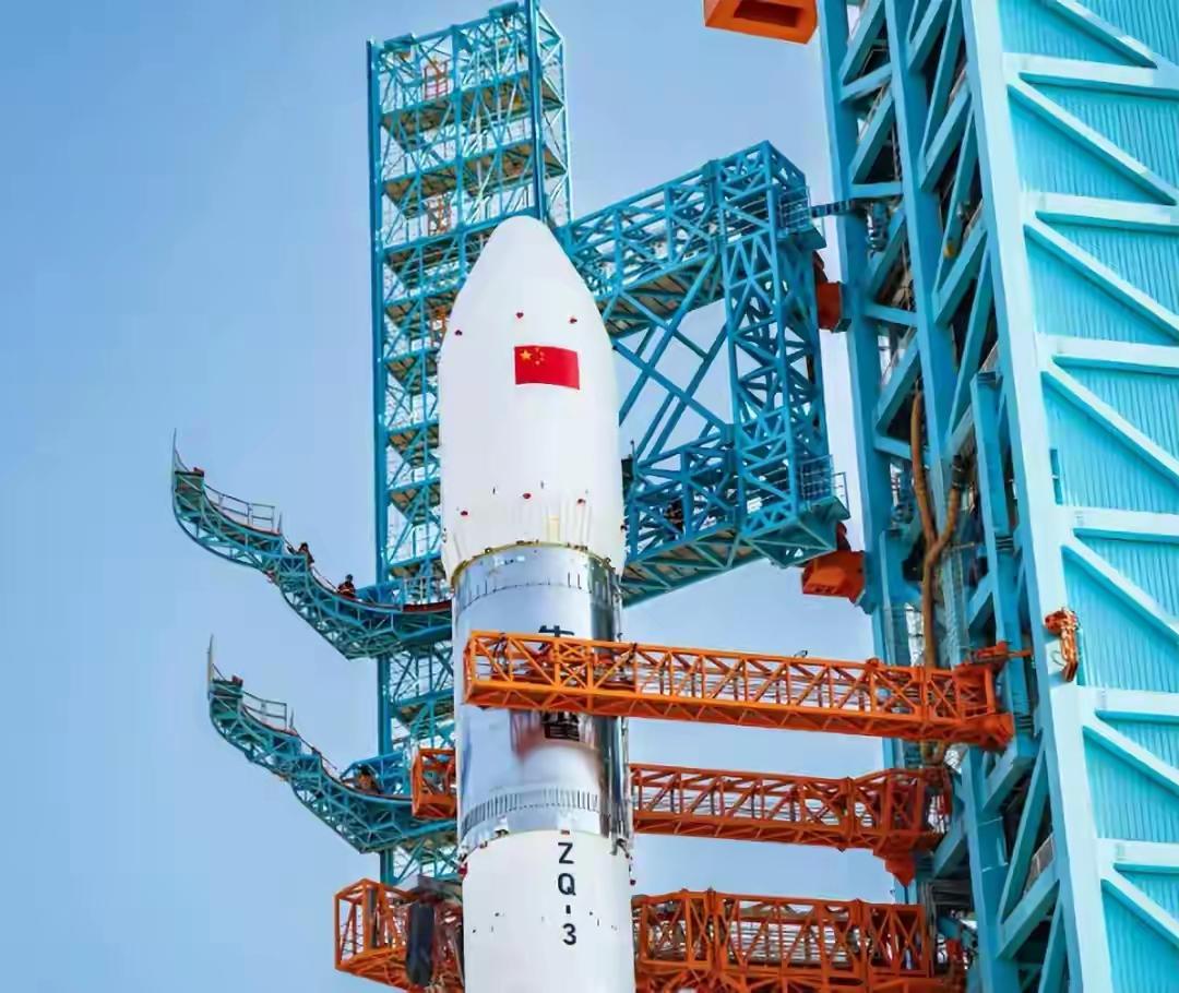 长征十号乙一箭封神！SpaceX股价大跌，太空一家独大时代彻底翻篇长征十号