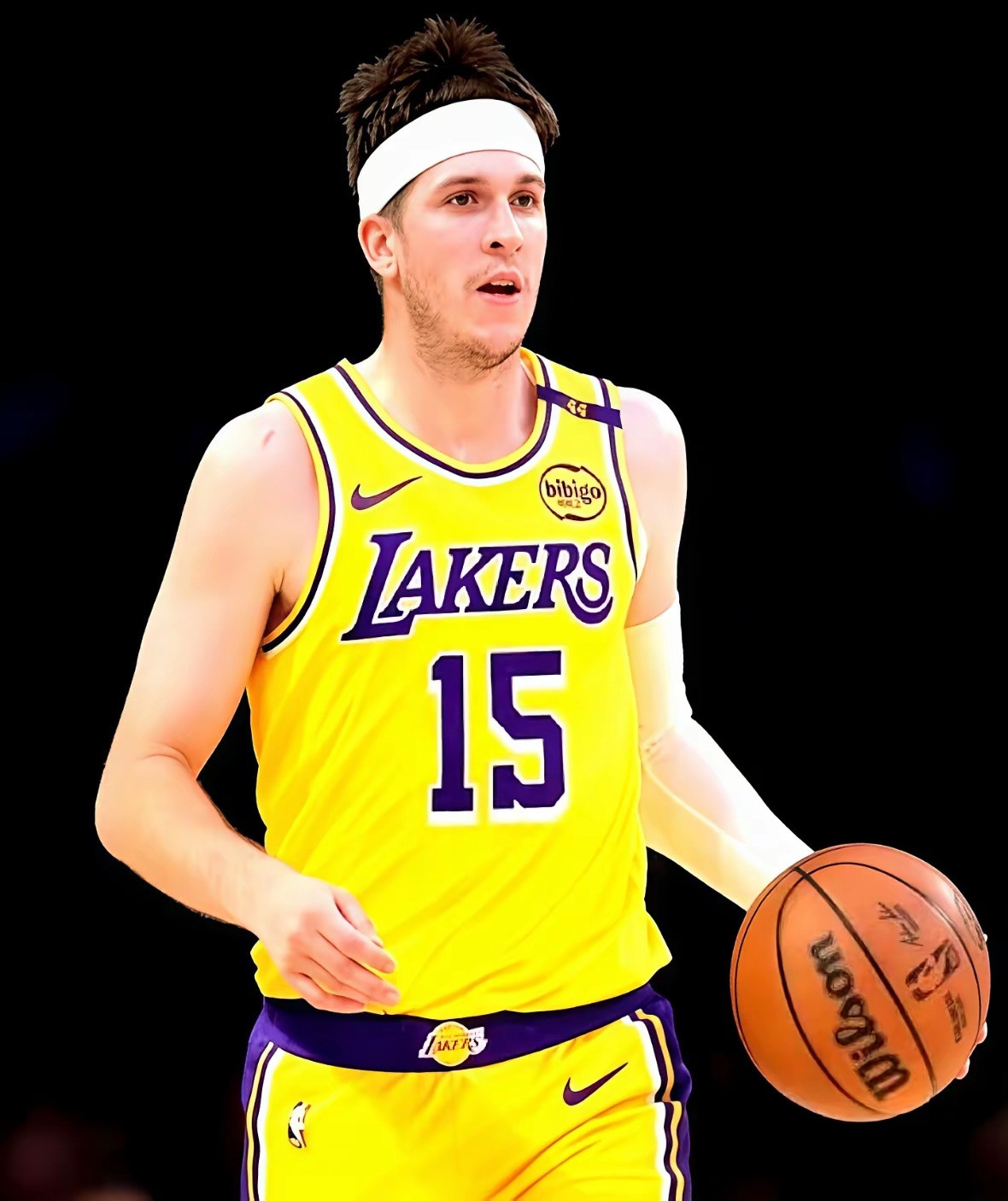 已经把抢人两个字，写脸上了！爵士队盯上了湖人的奥斯汀·里夫斯，就差直接上门了。里