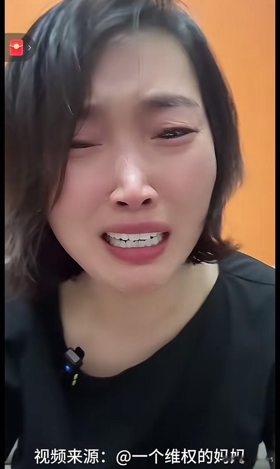济南这位“疯妈”，我偏要为她拍手叫好！都说济南这位妈妈疯了，为了个老师跟学校