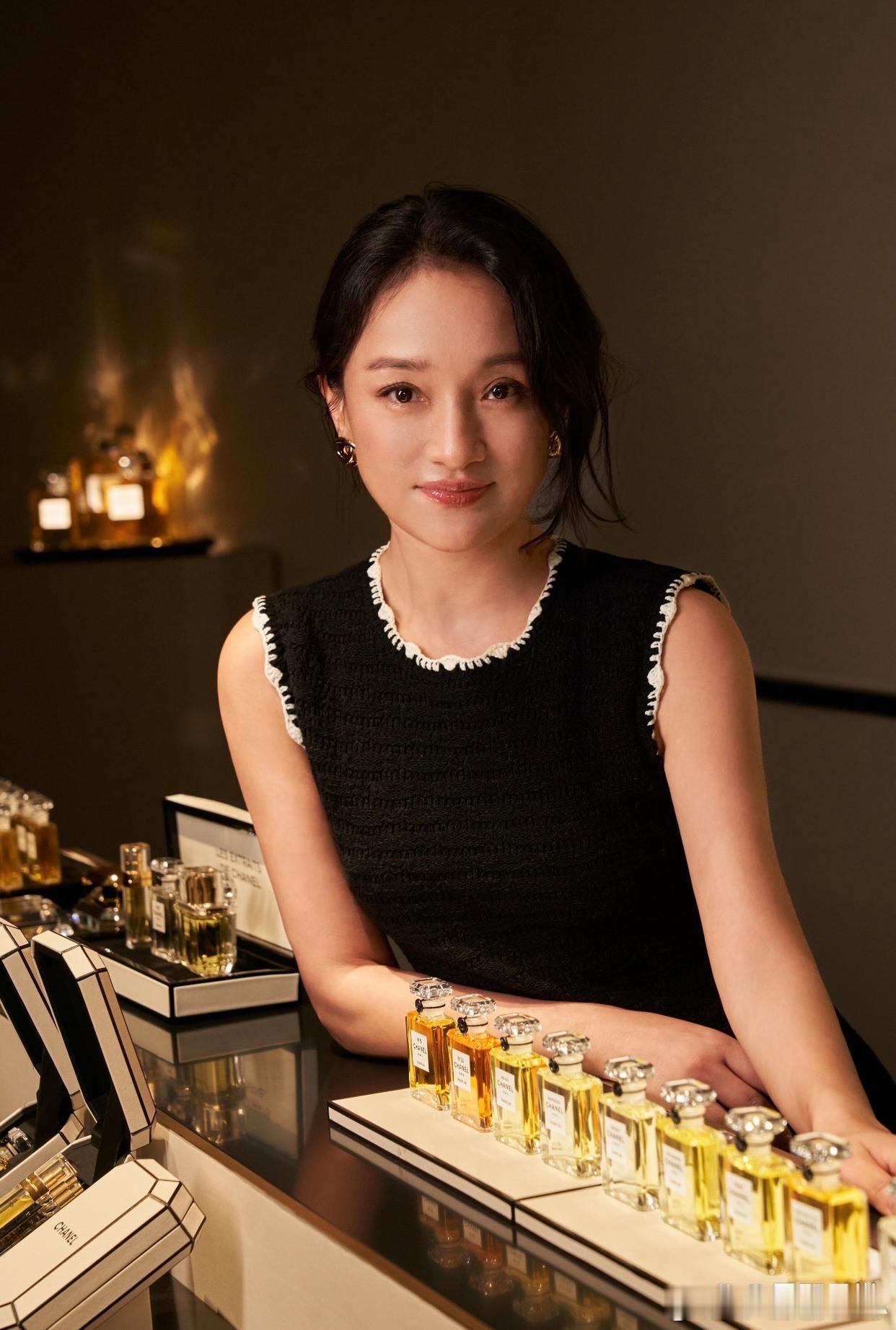 1.网传宋妍霏和窦靖童目前依旧在交往，不少人觉得二人算是找到了彼此的灵魂伴侣。