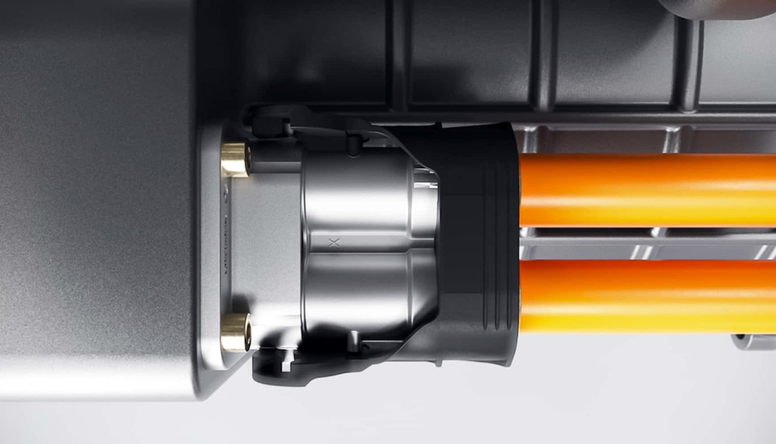 内燃机还没凉。HORSE动力总成公司（HORSEPowertrain）是吉利控