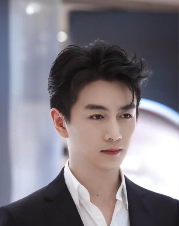 陈晓这哥们儿再婚怕是难喽，不是因为他年纪大，也不是心里还装着陈妍希，纯粹是现在想