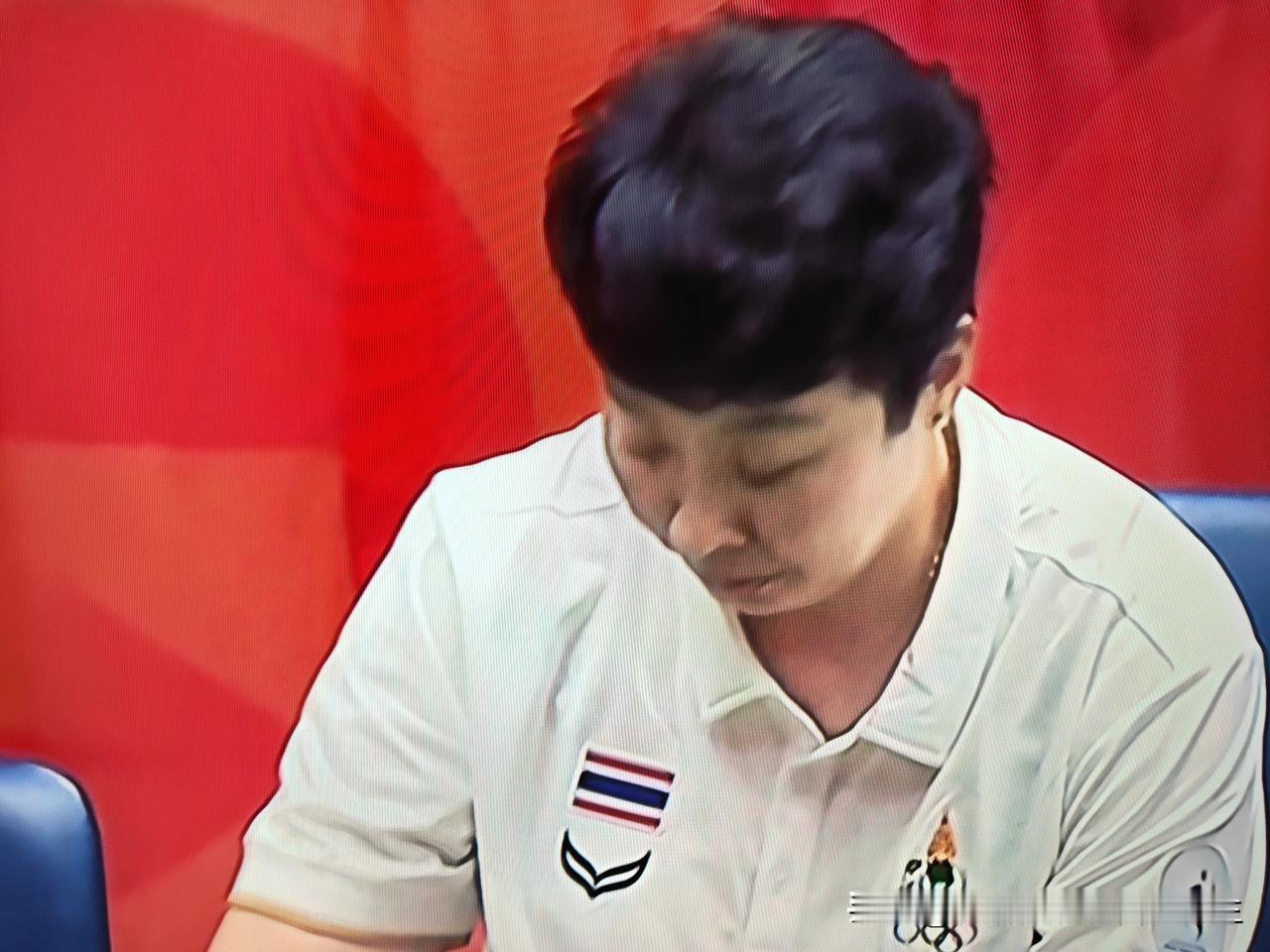 一直以为冯坤和泰国女排主教练加提蓬结婚这么多年，孩子都这么大了，而且她还在泰国女