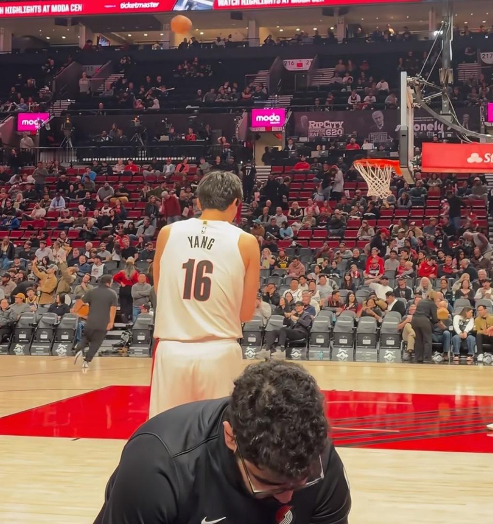 大家不用对杨瀚森感到焦虑，开拓者在下一盘大棋！开拓者目前并不是想冲击季后赛，明年