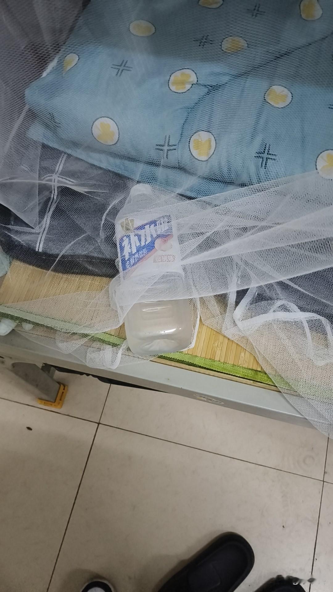 工地搭伙一年，散伙那天算清了账，却算不清人心工地上的临时夫妻，从来不是图热