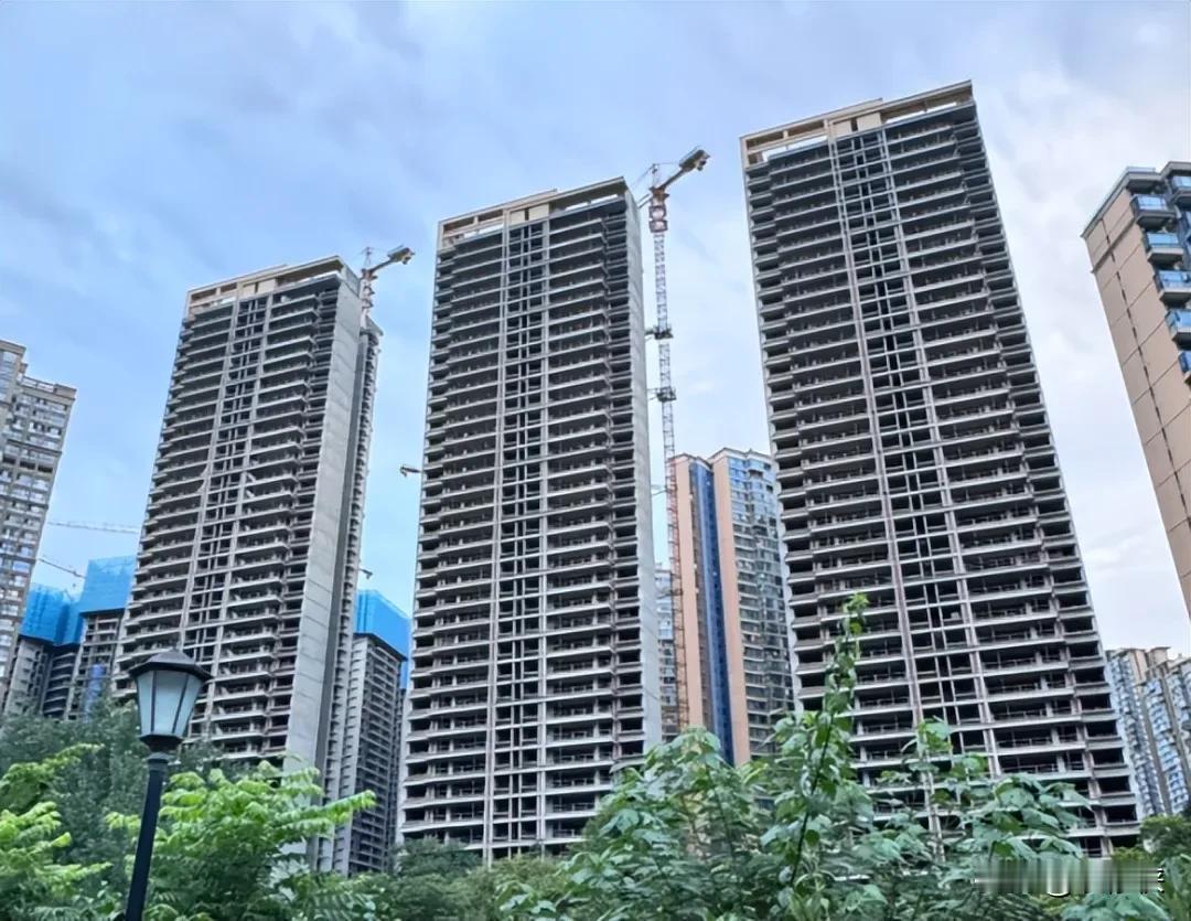 为啥说宁可买4楼、14楼，也不买这5个“楼层”？内行人说出实情我朋友老周去年买