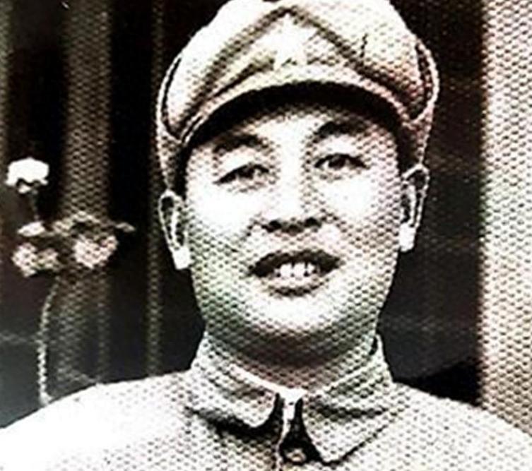1955年唯一未获将军军衔的军长尹先炳，次年为何又被开除党籍？1955年初冬的