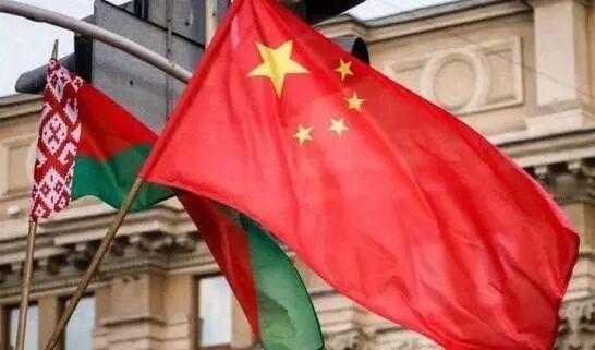 神鹰‑2026正式开幕！中国和白俄罗斯空降兵开展城镇反恐联合训练！ 8月1