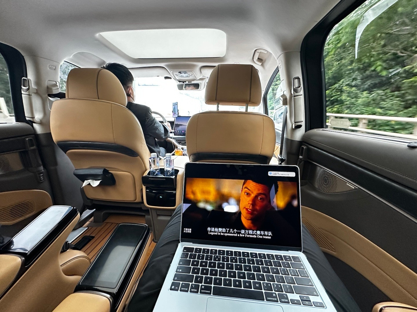 不单单是深圳，各个城市变化发展都挺大的