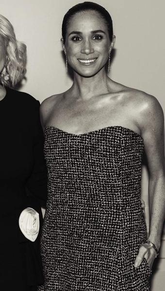 瑜伽女神的紧致曲线在哪里🧐梅根不是减肥成功了吗？这腰还是粗到好像又怀BB的