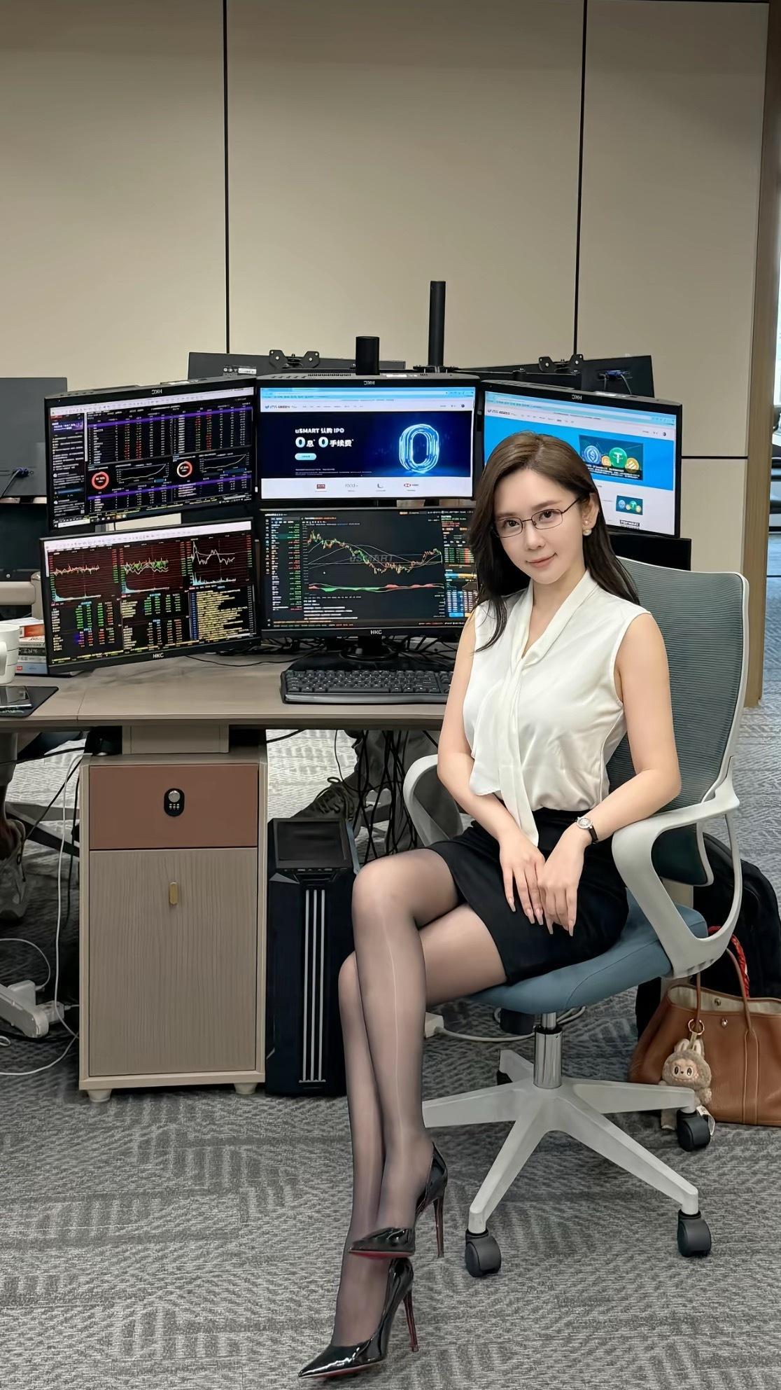 A股在牛市里的原则就是保持尽量不动[doge]​​​