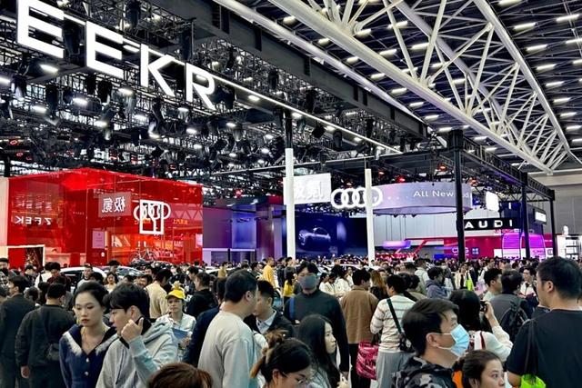 车企“兜底”购置税 年末车市蓄力求稳