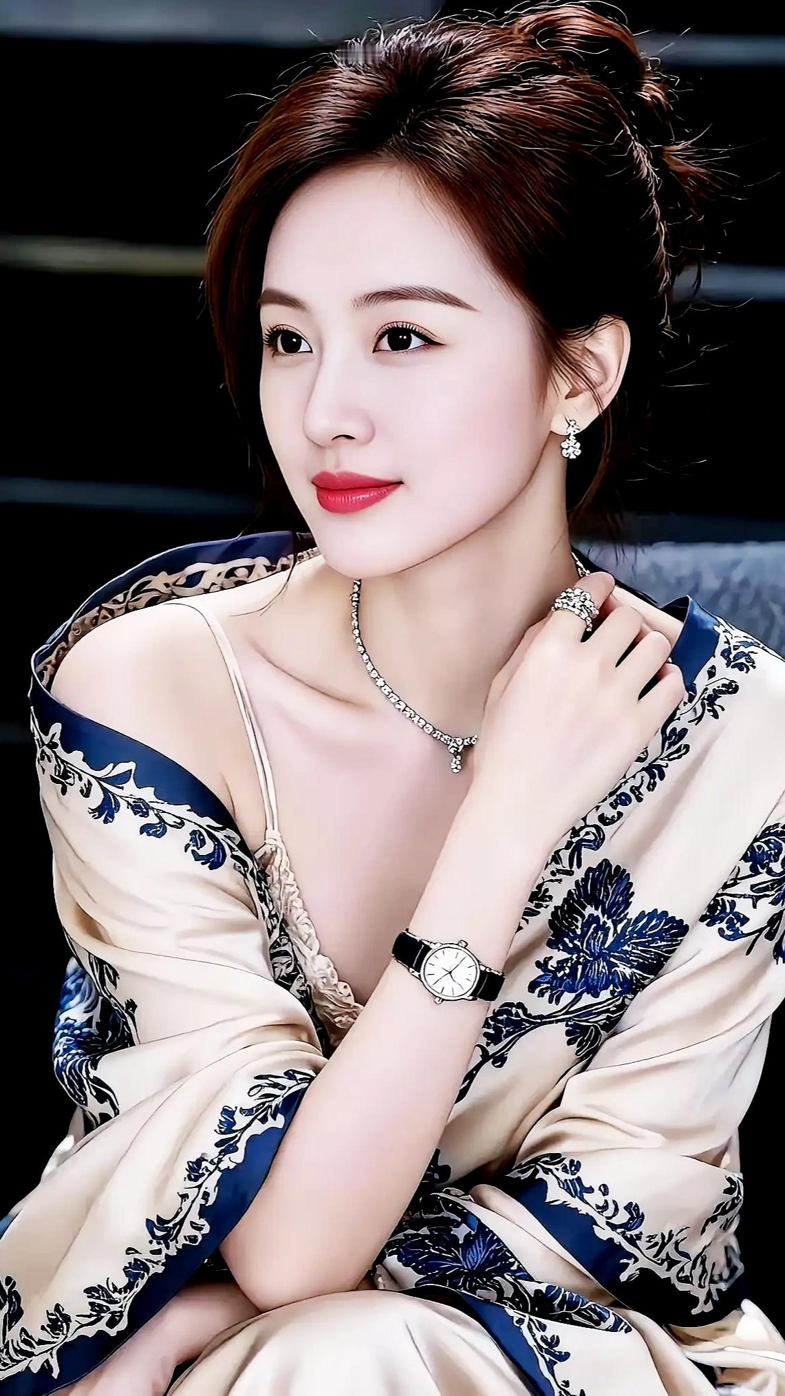 （摘转）弘一法师曾说：人啊，要学会放过自己，别整天胡思乱想，该来的，依然会来，谁