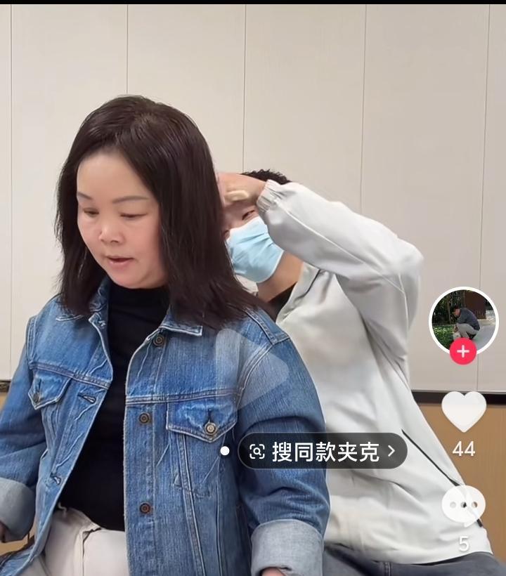 18年啊，人生有几个18年？别的孩子在爸妈怀里撒娇，叶锐聪却在外漂泊打零工，吃